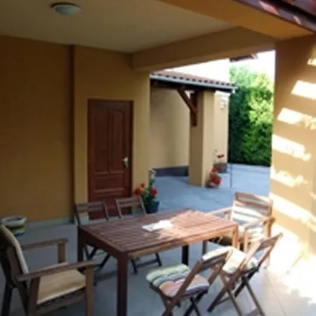 Ilona Apartmanhaz