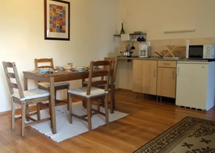 דירה Ilona Apartmanhaz Komárom